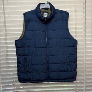 Gap puffer vest
